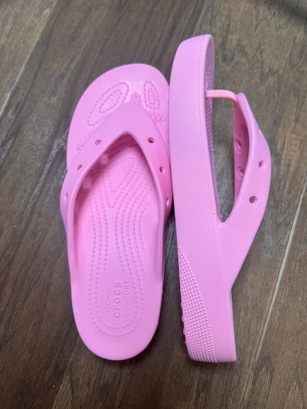 CROCS Platform Flip-Flop Thong Sandals Pastel Pink - Size 9 Women